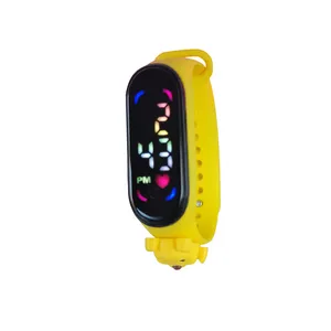 ساعت مچی دیجیتال مدل لمسی ضد آب طرح خرس کد W36