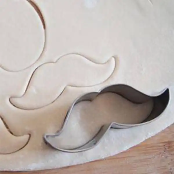 قالب شیرینی به گز مدل سبیل مجموعه 4 عددی