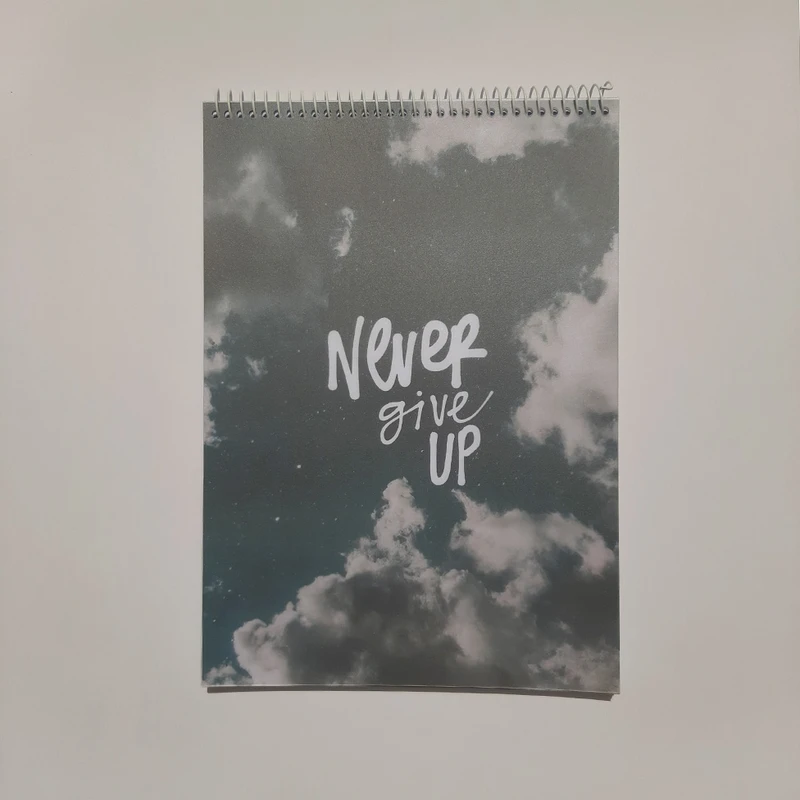 دفتر شطرنجی 200 برگ طرح تسليم نشو