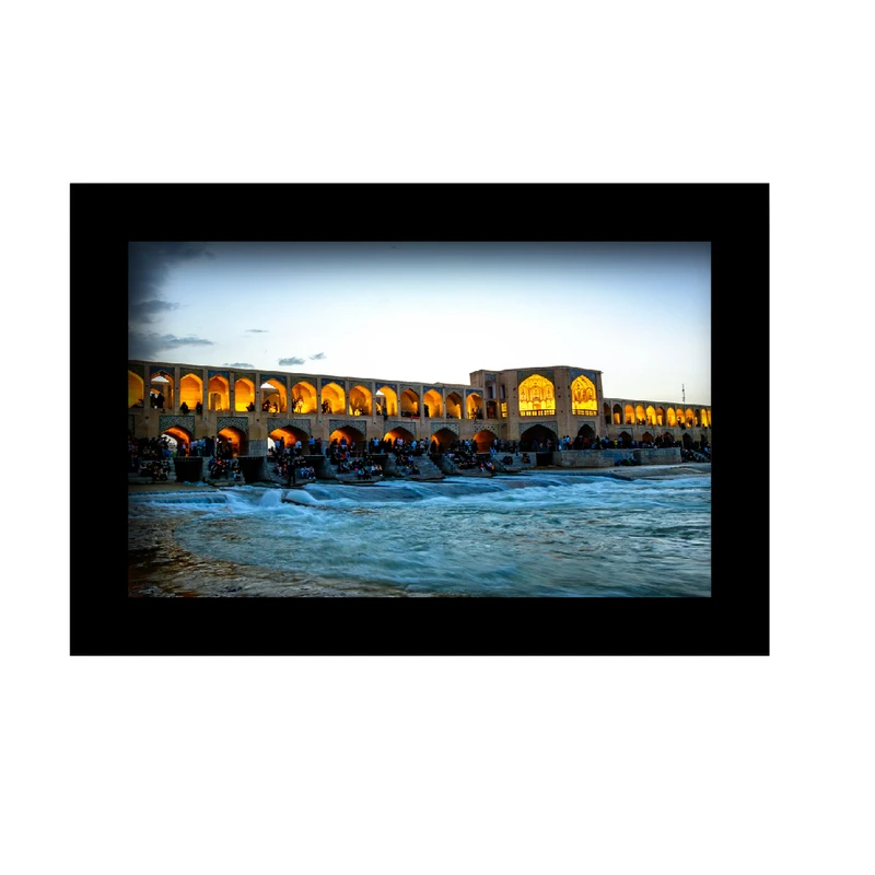 تابلو مدل سی و سه پل اصفهان کد KM-M3090