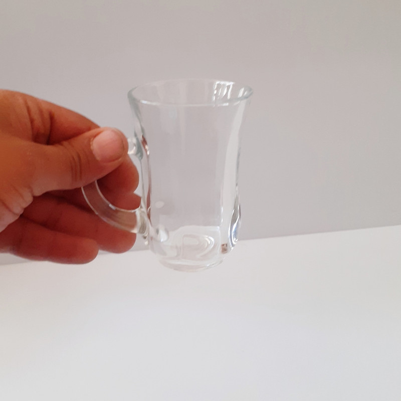 فنجان شیشه و بلور اصفهان مدل تارا بسته 6 عددی فنجان شیشه و بلور اصفهان مدل تارا بسته 6 عددی