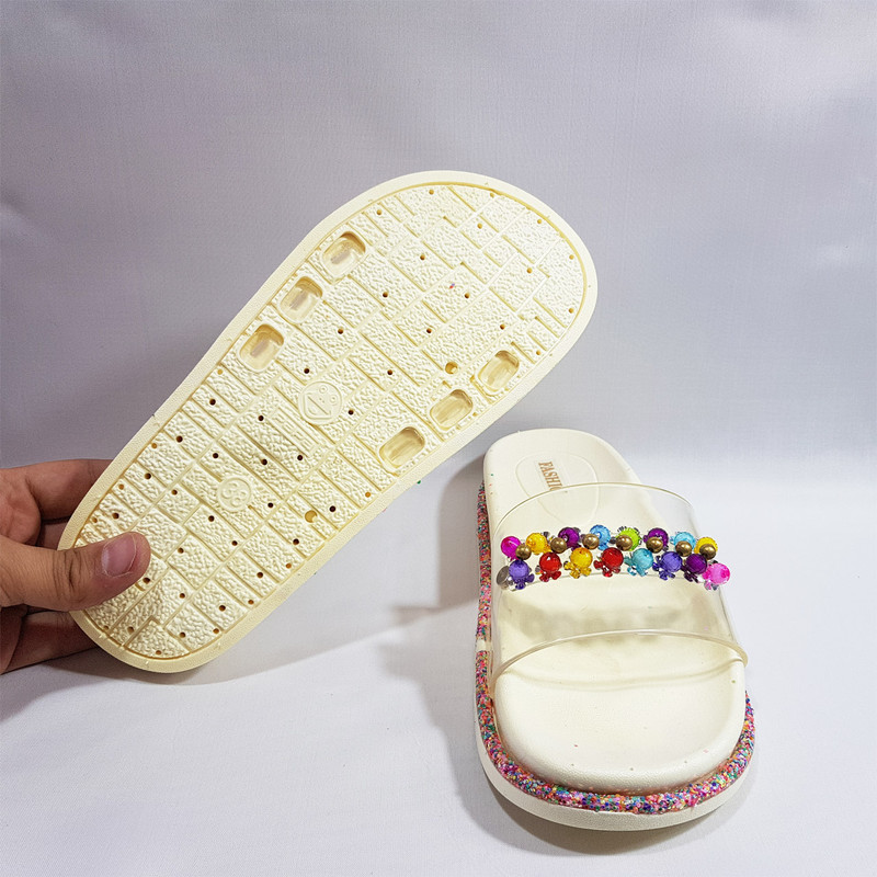 دمپایی دخترانه پاپا مدل مژگان کد 004