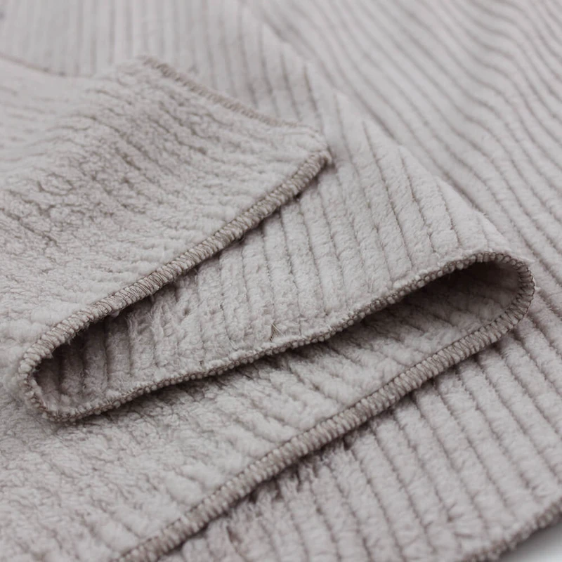 عکس شماره 14 : شال مبل شاران هوم مدل مخملی طرح راه راه سایز 170×170 سانتی متر