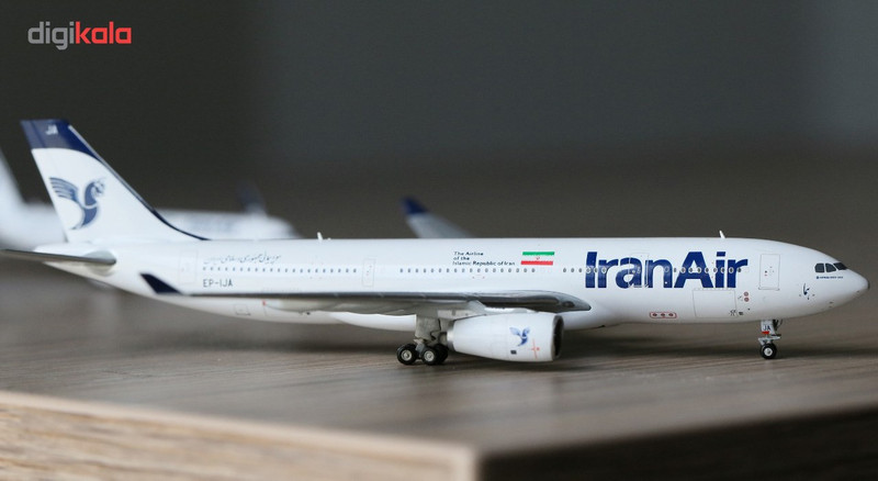 ماکت هواپیمای ایرباس 330 جمینی مدل ایران ایر 1/400 ماکت هواپیمای ایرباس 330 جمینی مدل ایران ایر 1/400