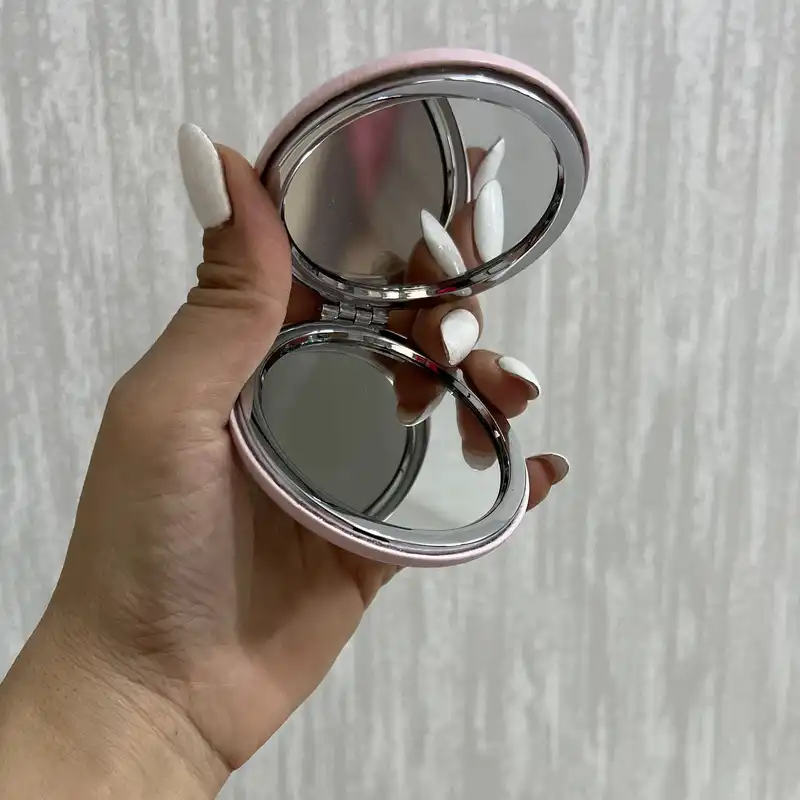 آینه جیبی مدل گرد طرح گلدان کاکتوس 3