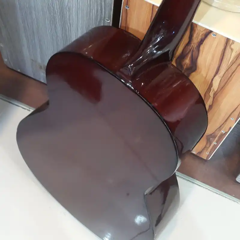 گیتار مدل MR 3