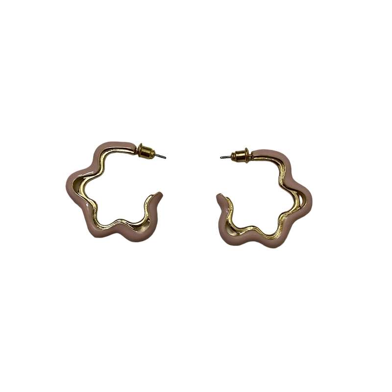 گوشواره زنانه اکسسورایز مدل گل دفرمه