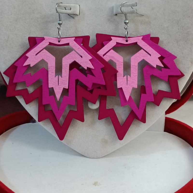 گوشواره زنانه مدل برگ چوبی