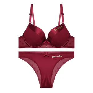 ست شورت و سوتین زنانه مدل نیم جک فنردار ساتن و تور طرح قلب کاپ B کد 862396