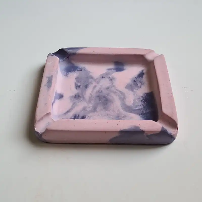 زیرسیگاری مدل ابروبادی