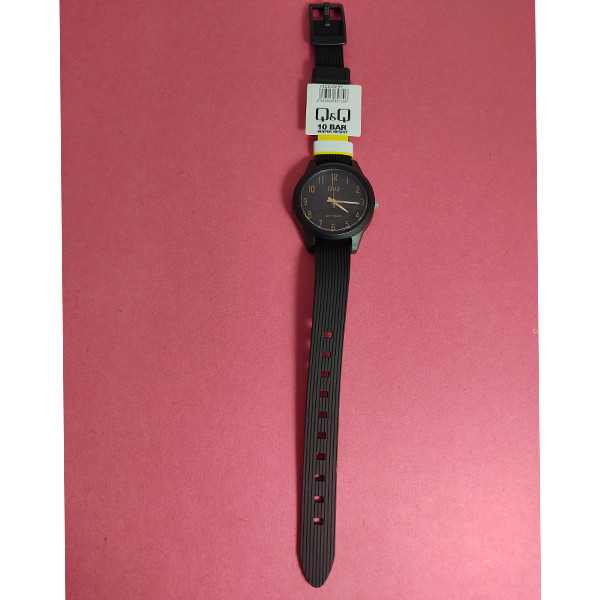 ساعت مچی عقربه ای زنانه کیو اند کیو مدل VS13J009Y