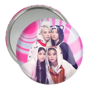 آینه جیبی خندالو مدل گروه مامامو Mamamoo  کد 19470