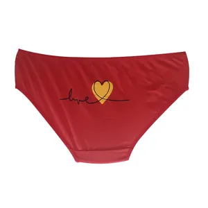 شورت زنانه مدل نخی پشت قلبی رنگ قرمز