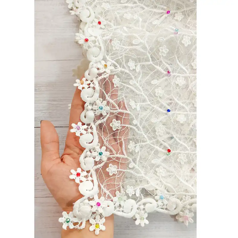 شال زنانه مدل دست دوز گیپور دور H0019