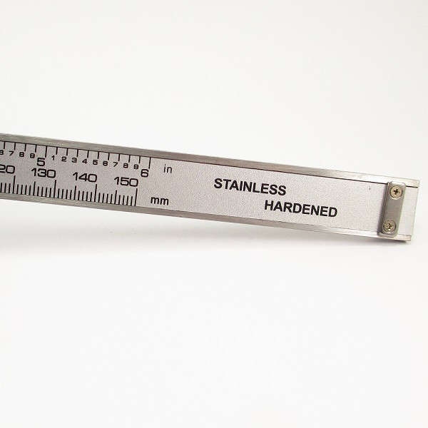 کولیس دیجیتال کد 3746 گستره 0-150 میلی متر