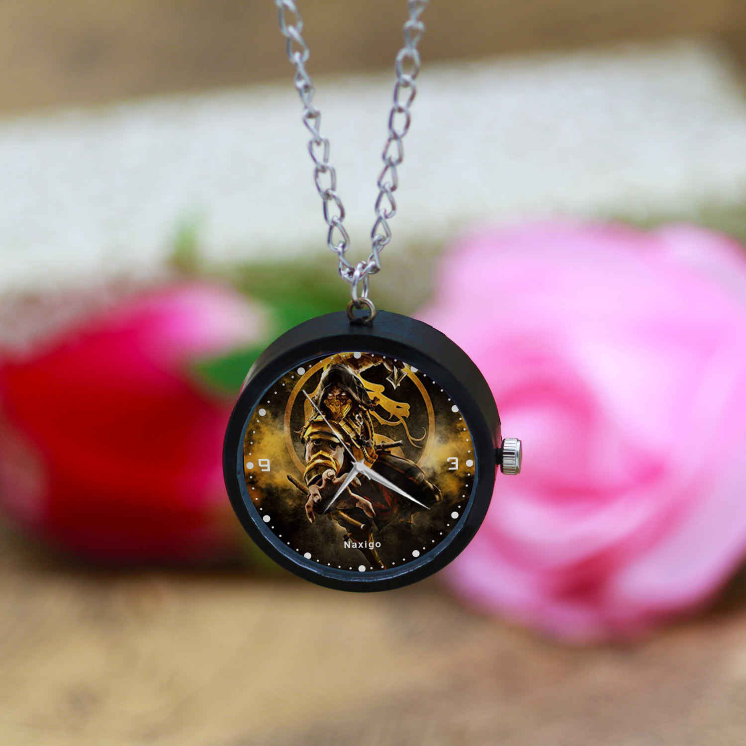 ساعت گردنبندی عقربه ای ناکسیگو مدل مورتال کامبت کد NF12804 ساعت گردنبندی عقربه ای ناکسیگو مدل مورتال کامبت کد NF12804