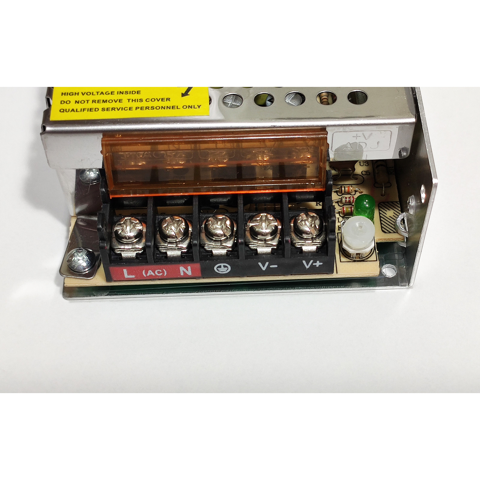 آداپتور سوئیچینگ 12 ولت 5 آمپر لکسوس کد real_4.9a آداپتور سوئیچینگ 12 ولت 5 آمپر لکسوس کد real_4.9a