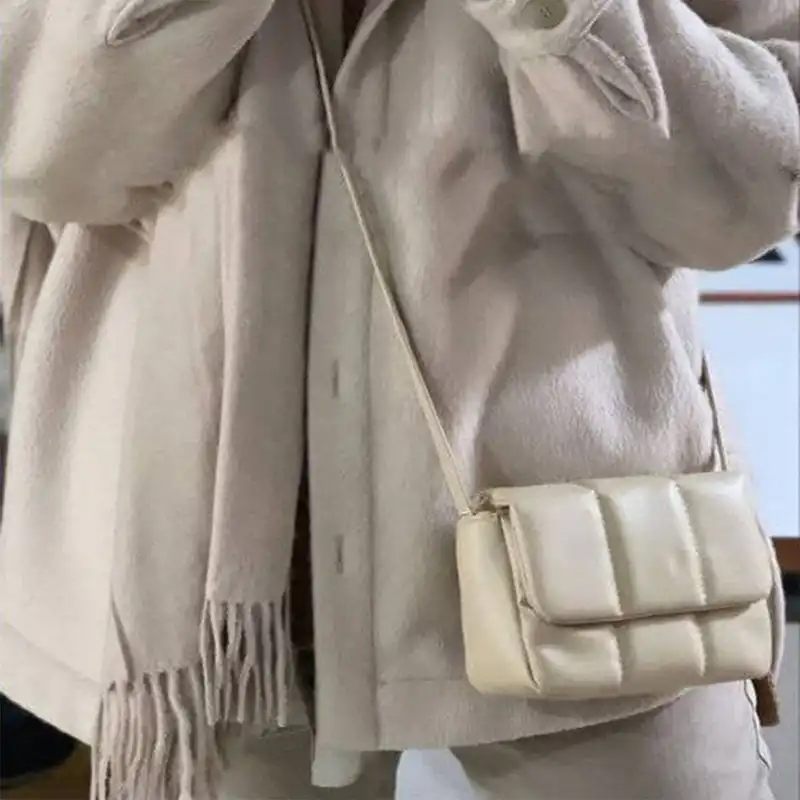 کیف دوشی زنانه مدل Nabauti