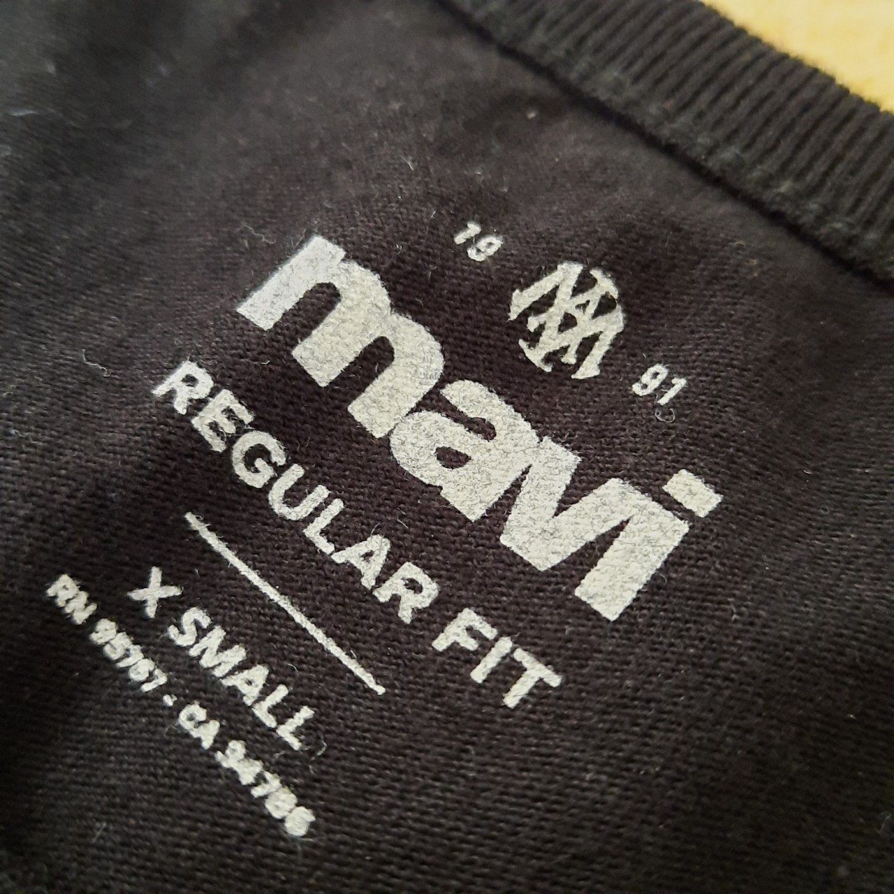 تی شرت آستین کوتاه مردانه ماوی مدل m66 -  - 2