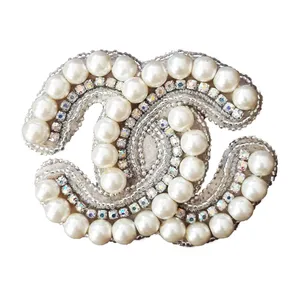 گل سینه زنانه مدل مروارید