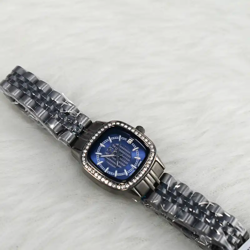 ساعت مچی عقربه ای زنانه ویمبرلی مدل 121L