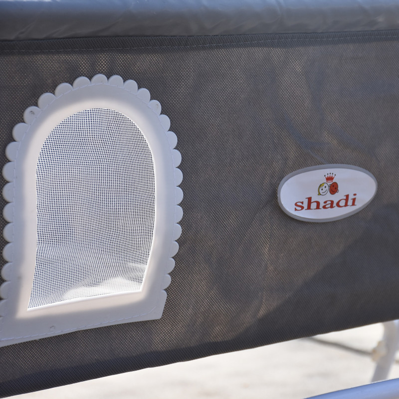 گهواره نوزاد شادی مدل کلاسیک