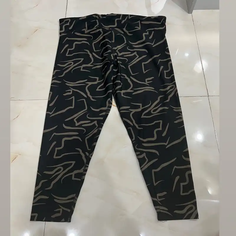 لگینگ ورزشی زنانه کرین مدل c2029