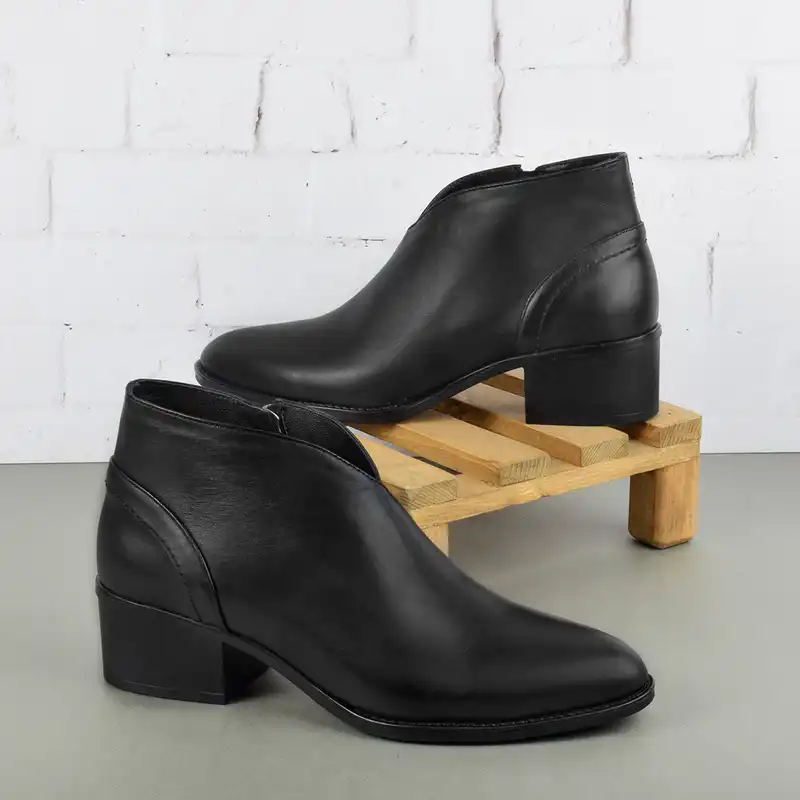 نیم بوت زنانه مدل   چرم طبیعی کد BK.2975