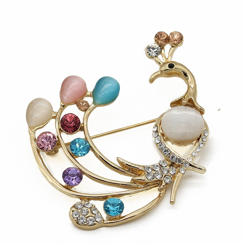 گل سینه لوکسین طرح طاووس مدل S153