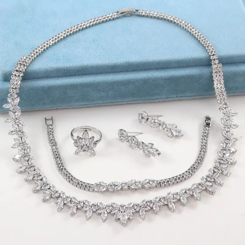 ست زنانه مدل عروس کد AA228