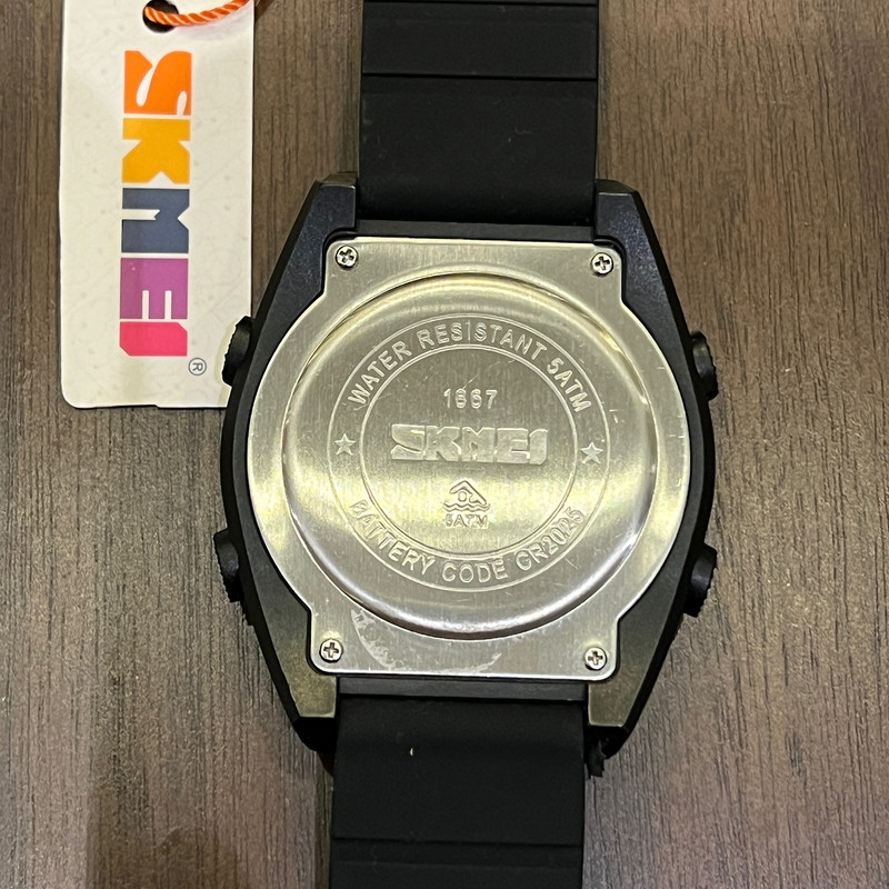 ساعت مچی دیجیتال اسکمی مدل 1251GDRD ساعت مچی دیجیتال اسکمی مدل 1251GDRD