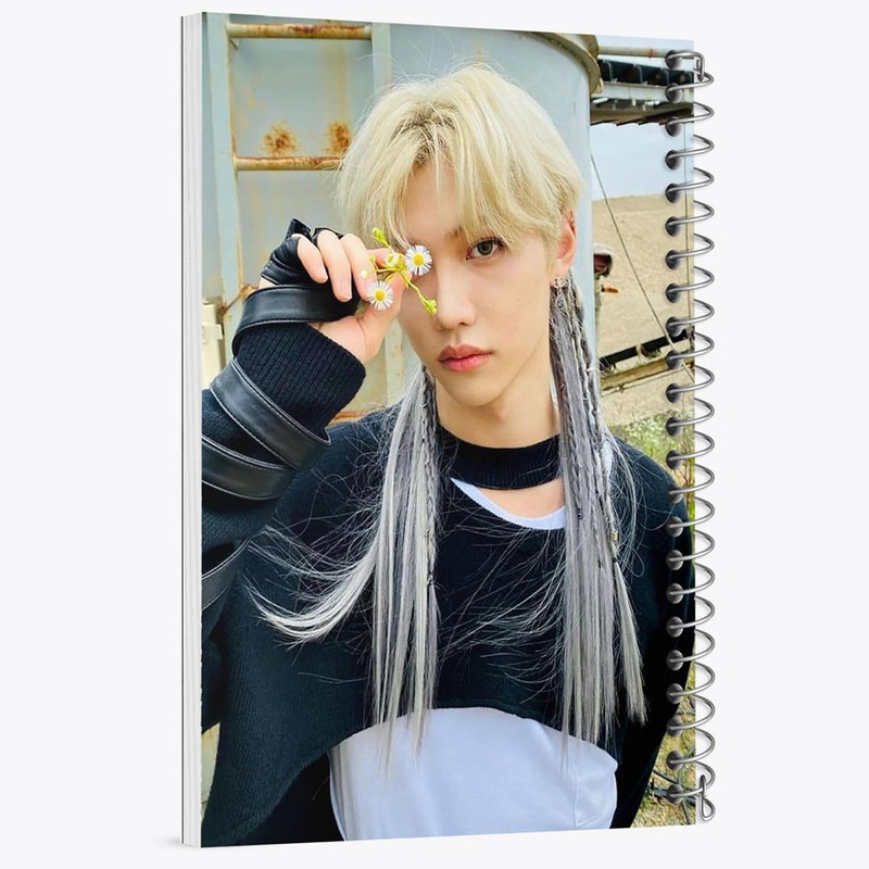 دفتر مشق 50 برگ خندالو مدل فلیکس گروه استری کیدز Stary Kids کد 16946