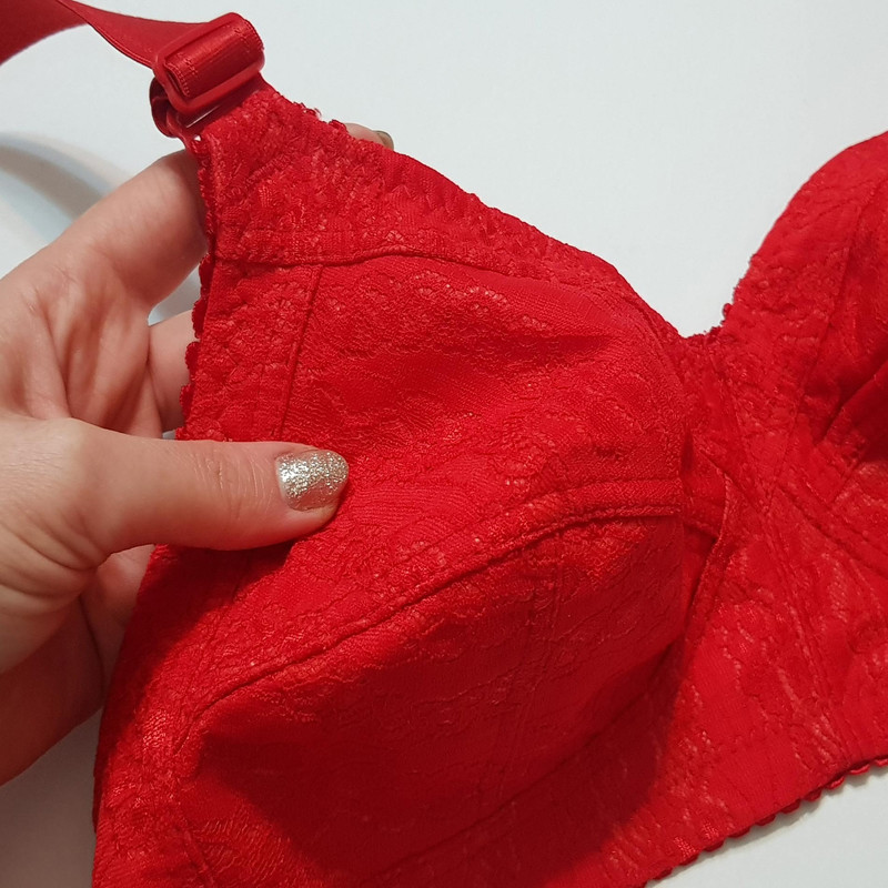 سوتین زنانه ماییلدا مدل گیپور گلدار بدون فنر کد 5038 رنگ قرمز