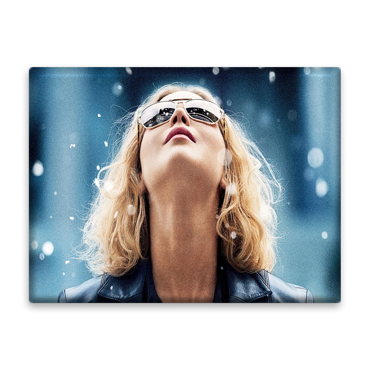 کاشی اطلس آبی طرح بازیگر جنیفر لارنس مدل L6476