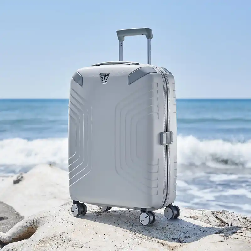 چمدان رونکاتو مدل  YPSILON  کد 577332 سایز کوچک