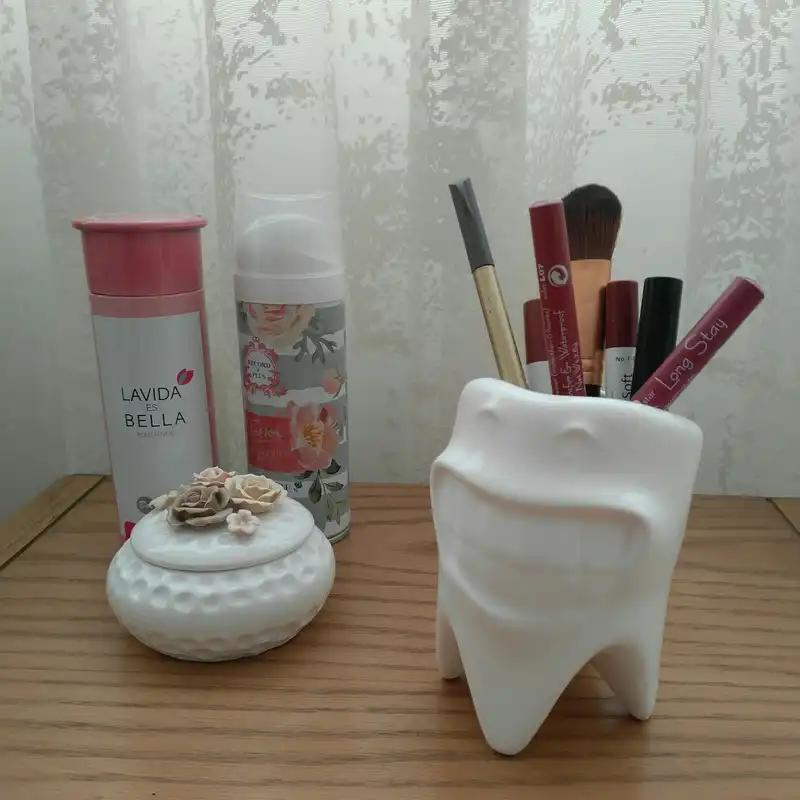 استند لوازم آرایشی مدل TH11