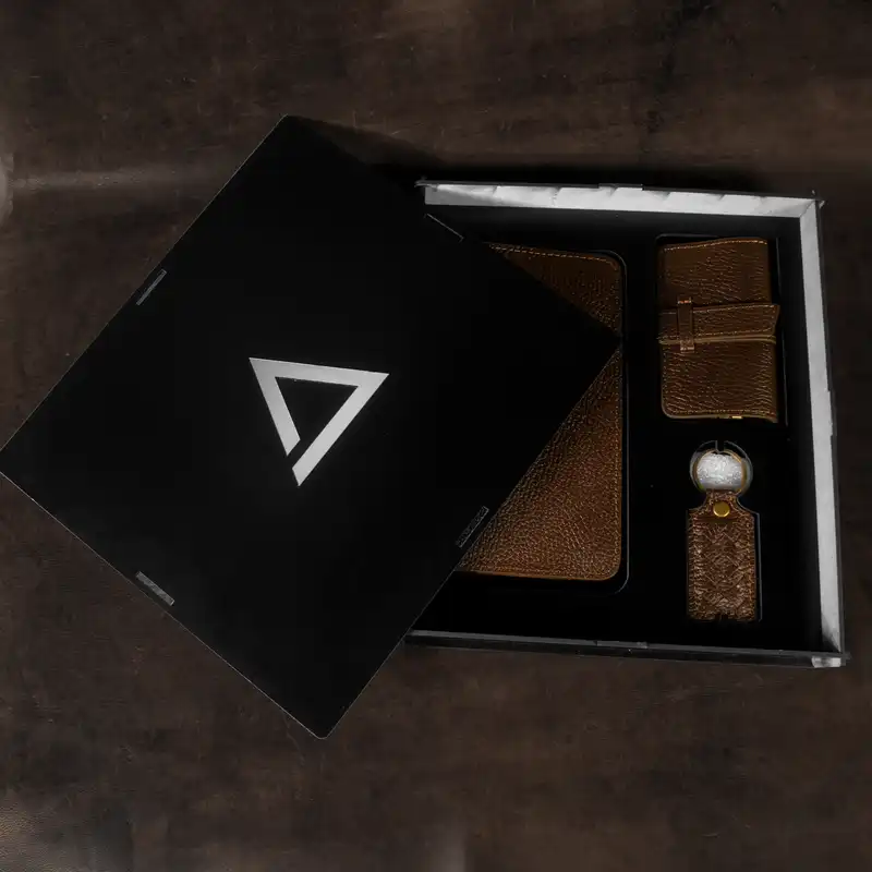 ست هدیه چرم آراهمراه مدل ARASET13