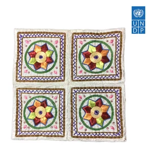 رومیزی سوزن دوزی مدل صنایع دستی