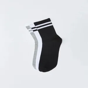 جوراب مردانه ال سی وایکیکی مدل W2C مجموعه 3 عددی 