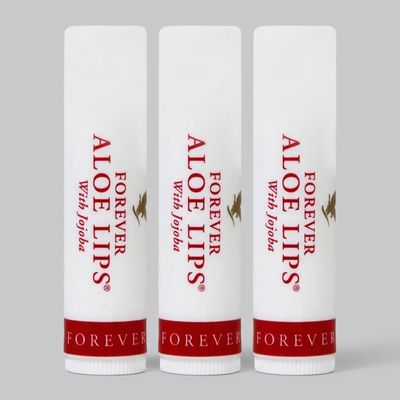 بالم لب ماتیکی فوراور مدل Aloe Lips حجم 4.25ml نرم‌کننده، مرطوب‌کننده، آبرسان و محافظت‌کننده لب در برابر خشکی و آسیب‌های محیطی، مجموعه 3 عددی