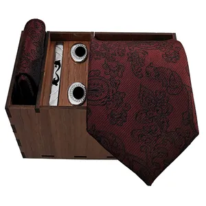 ست کراوات و دستمال جیب و دکمه سردست و گیره کراوات مردانه مدل 714