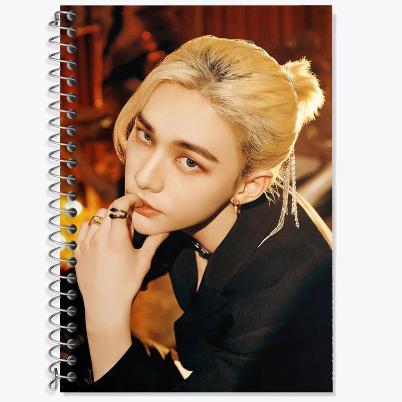 دفتر زبان 50 برگ خندالو مدل سه خط طرح هیونجین گروه استری کیدز Stary Kids کد 16868