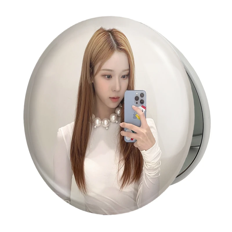 آینه جیبی خندالو طرح جیزل گروه گروه آسپا Aespa مدل تاشو کد 19702 