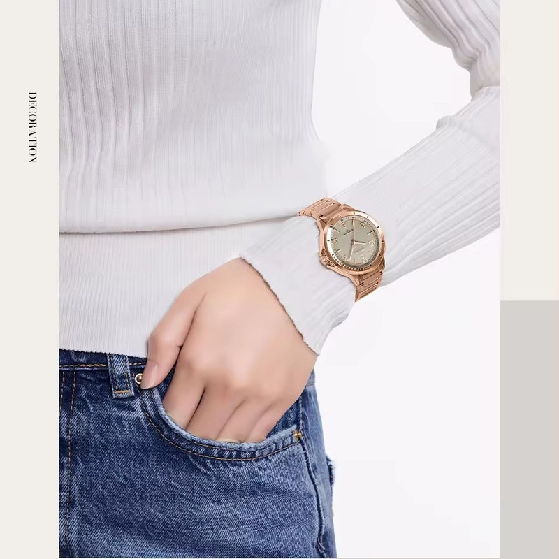 ساعت مچی عقربه ای زنانه نیوی فورس مدل NF5021RGGYRG