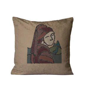 کوسن طرح گوشواره ی مروارید کد K014
