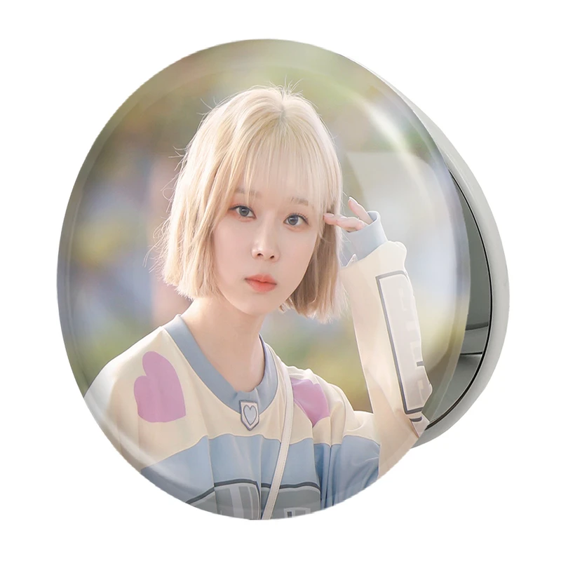 آینه جیبی خندالو طرح وینتر گروه آسپا Aespa مدل تاشو کد 19740 