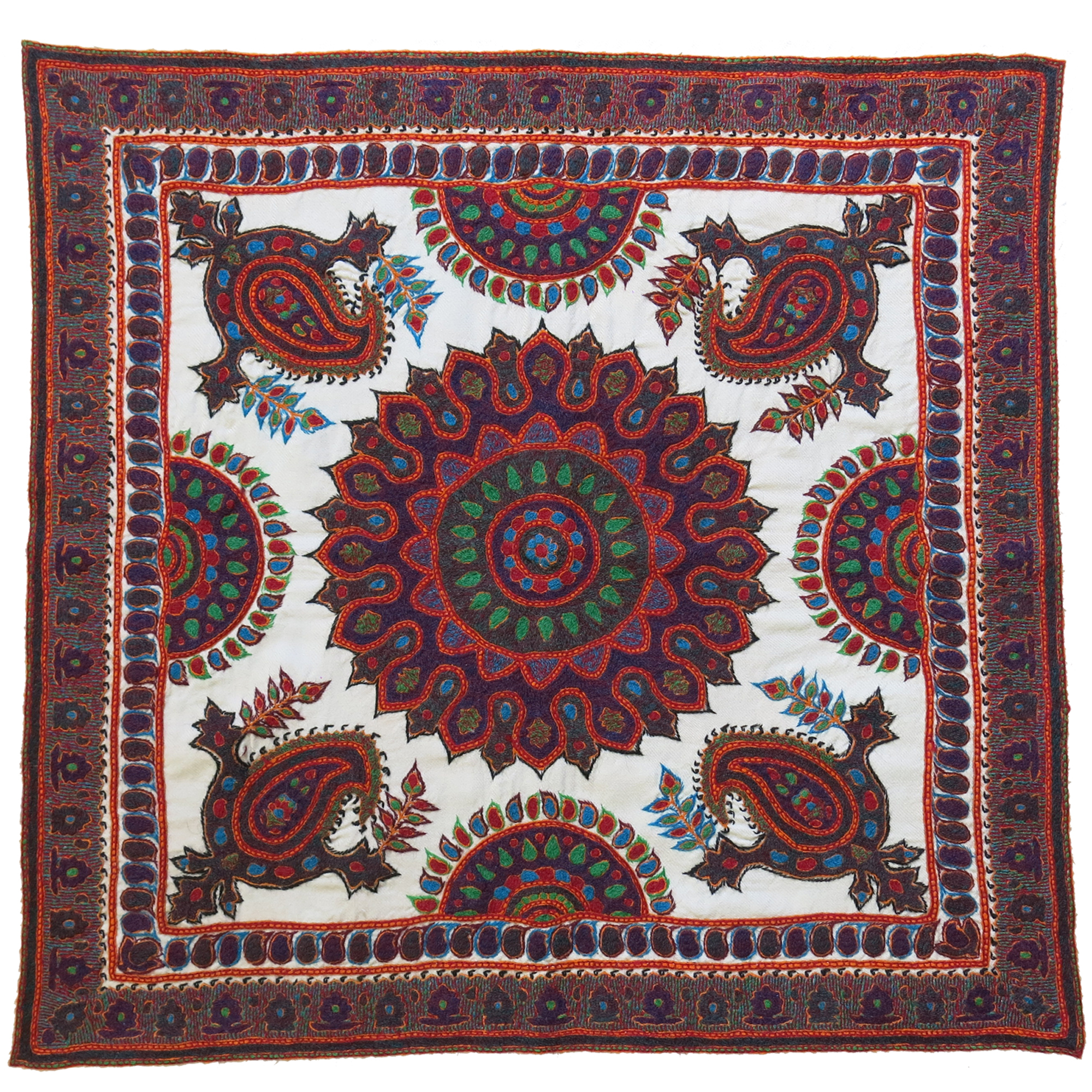 رومیزی سوزن دوزی طرح چهاربته  کد 102