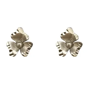 گوشواره طلا 18 عیار شانا مدل E-SG11
