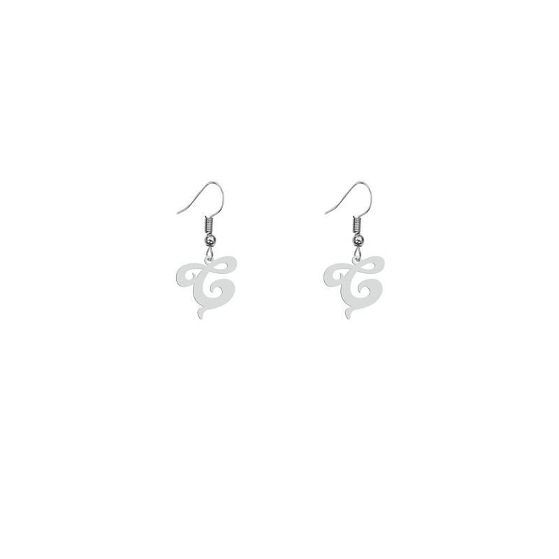 گوشواره زنانه هایکا طرح حرف C مدل ha-785