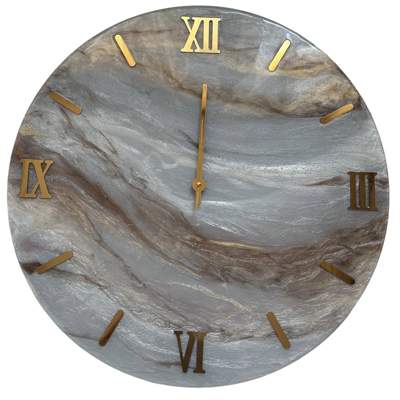 ساعت دیواری رزینی مدل رومی